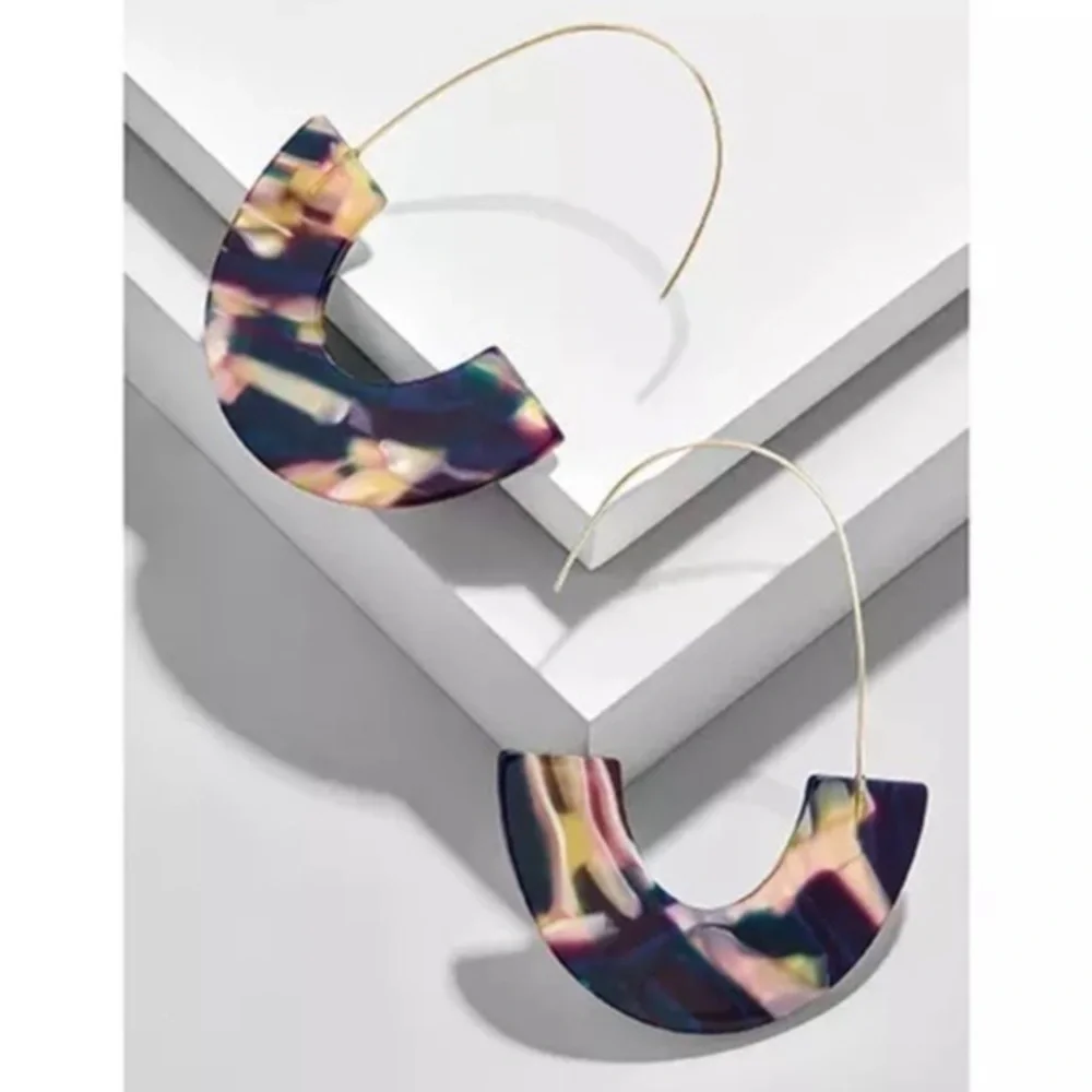 3/$30 💛 Boho Tortoiseshell Geometric Earrings